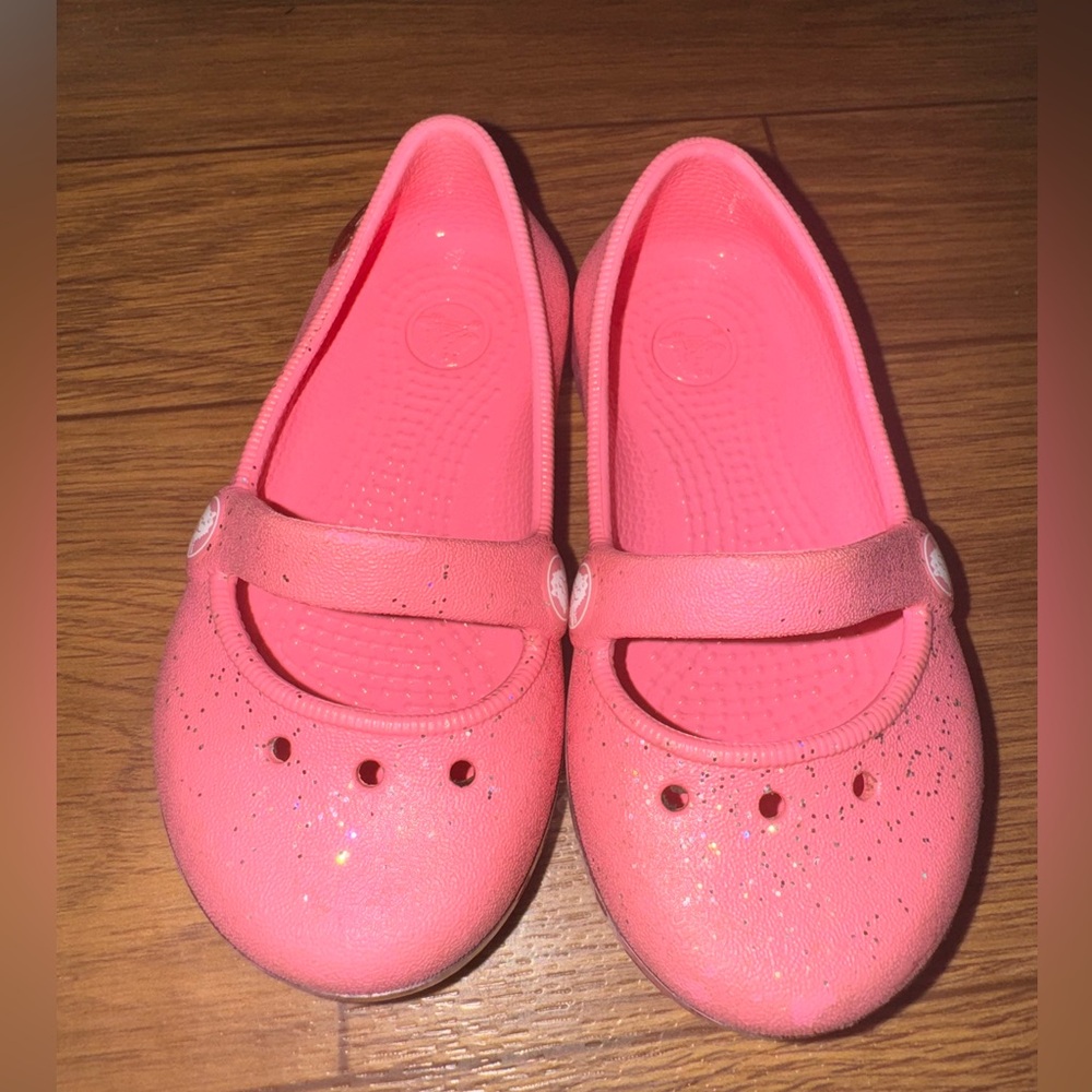 Little Girls Pink Sparkly Glitter Crocs Sz 6 Hearts Barbie Mary Jane. Light wear